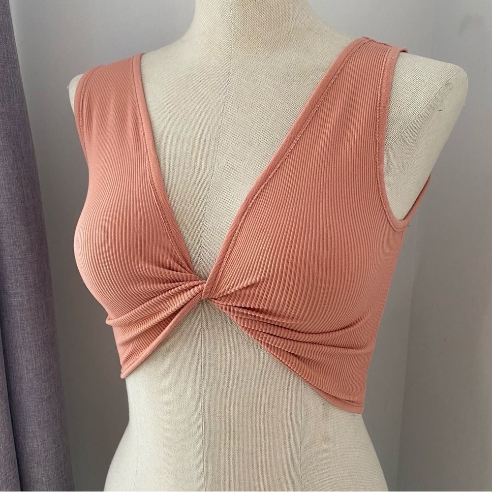 ❌SOLD❌Sugar Rain • Twist Front Ribbed Bra in Peach
